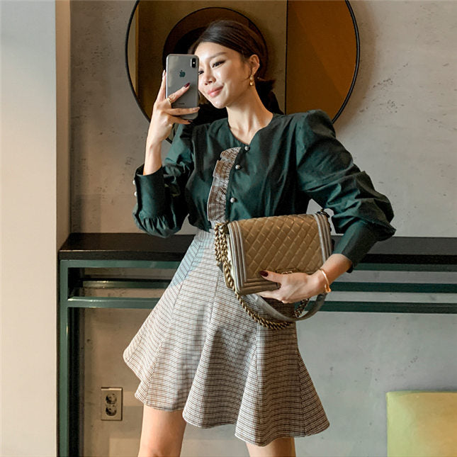 CM-SF091409 Women Retro Seoul Style Flouncing Puff Sleeve Blouse With Plaids Skirt - Set