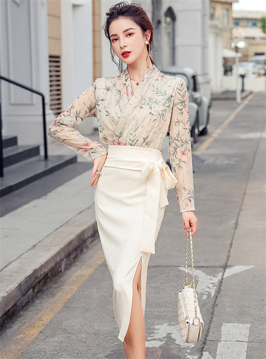 CM-SF092112 Women Charming Seoul Style V-Neck Floral Blouse With Split Long Skirt - Set