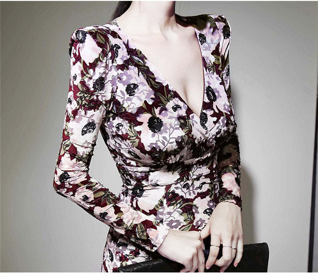 CM-DF102020 Women Retro European Style Long Sleeve V-Neck Floral Pleated Skinny Dress