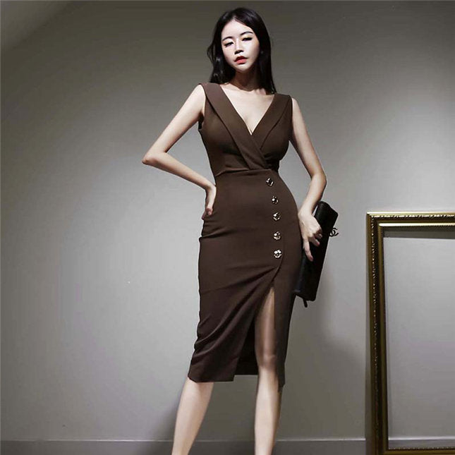 CM-DF102410 Women Retro Seoul Style Low V-Neck Single-Breasted Skinny Tank Dress