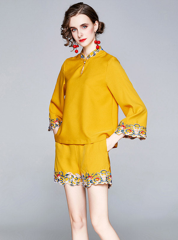 CM-SF103105 Women Retro European Style Floral Embroidery Flare Sleeve Short Suits - Set (Available in 2 colors)