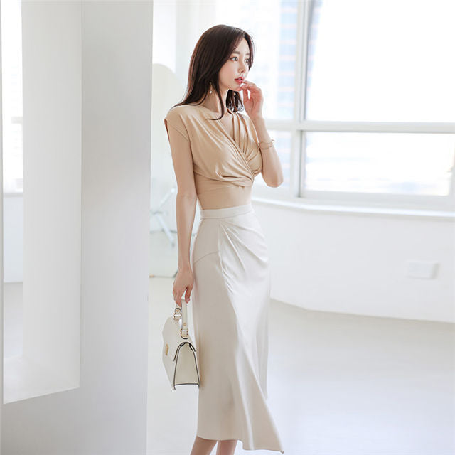 CM-SF042813 Women Casual Seoul Style Pleated V-Neck Blouse With High Waist Fishtail Skirt - Set