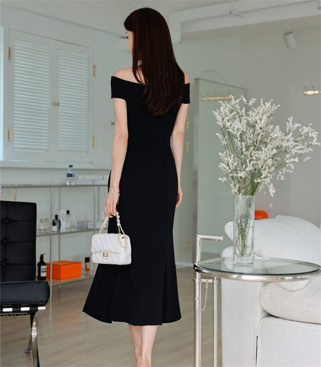 CM-DF070912 Women Elegant Seoul Style Boat Neck Slim Fishtail Long Dress - Black