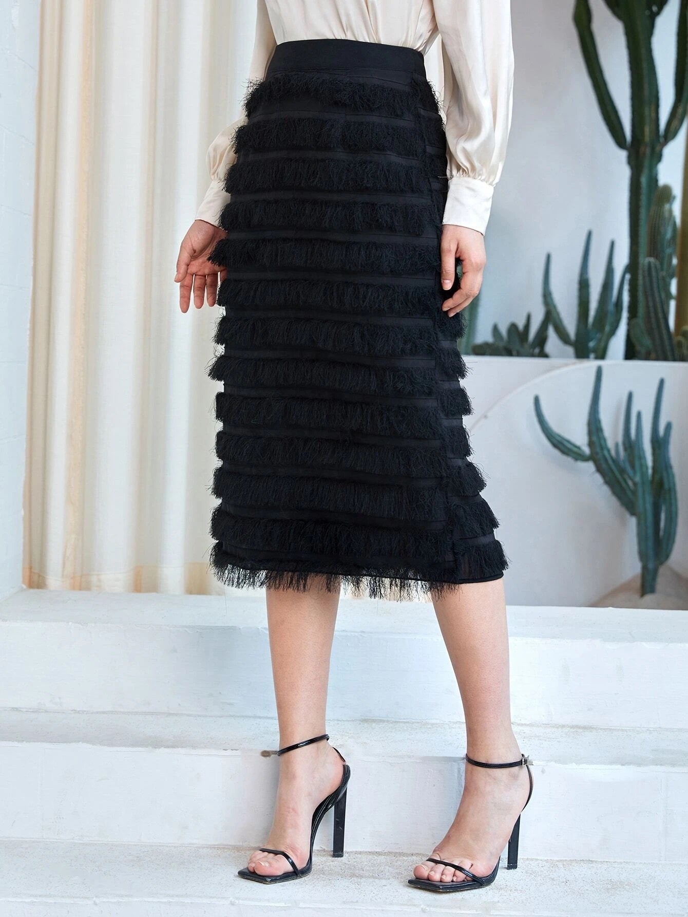 CM-BS847646 Women Elegant Seoul Style High Waist Fringe Trim Skirt - Black