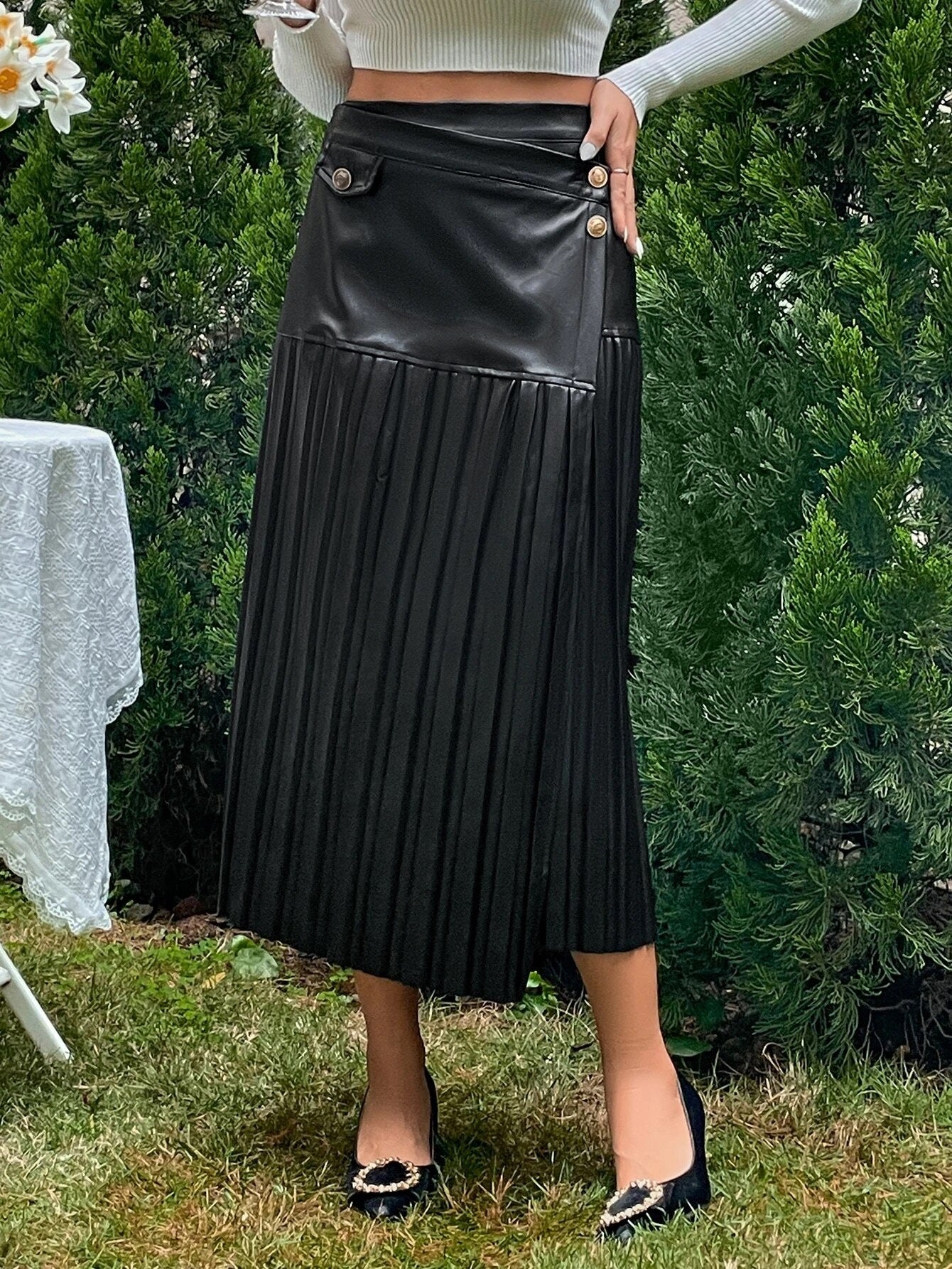 CM-BS340163 Women Elegant Seoul Style High Waist Button Pleated Hem PU Leather Skirt