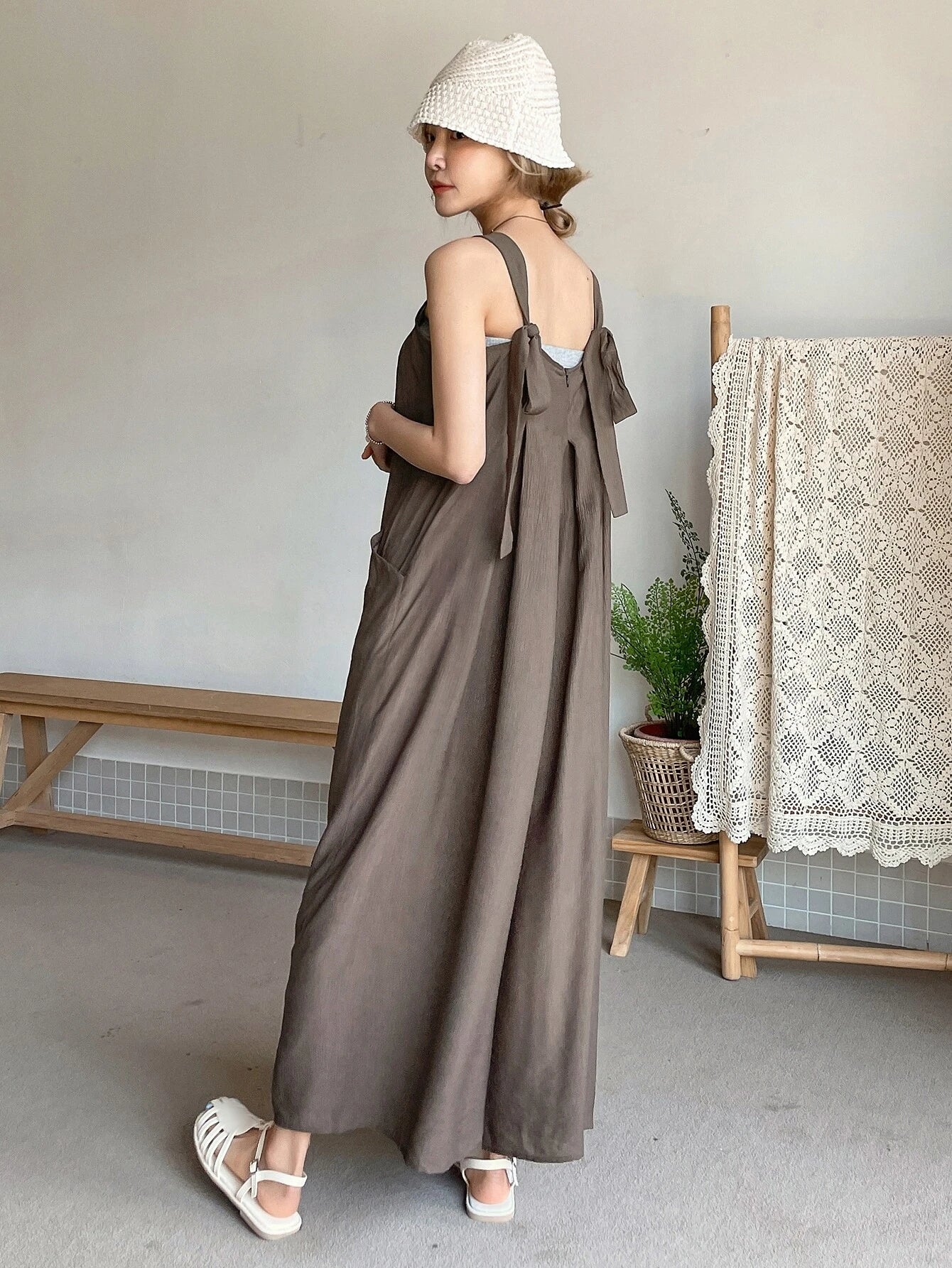 CM-JS158581 Women Trendy Bohemian Style Dual Pocket Tie Back Zipper Cami Jumpsuit