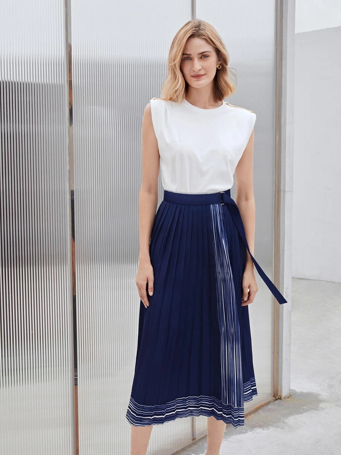 CM-BS975215 Women Elegant Seoul Style High Waist Pleated Flowy Belted Skirt - Navy Blue