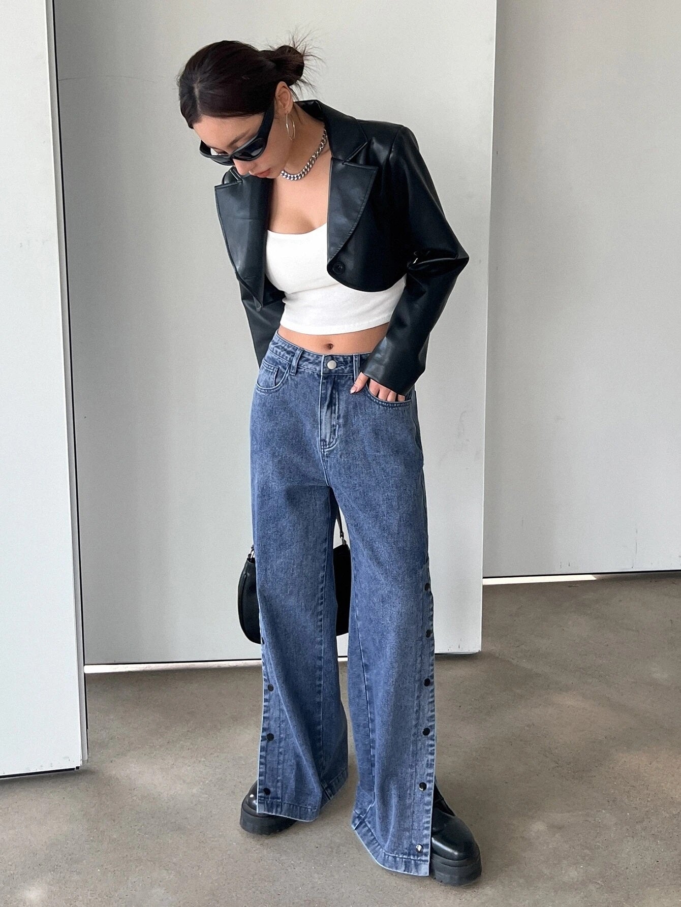 CM-BS309400 Women Preppy Seoul Style Medium Wash Solid Button Side Wide Leg Jeans