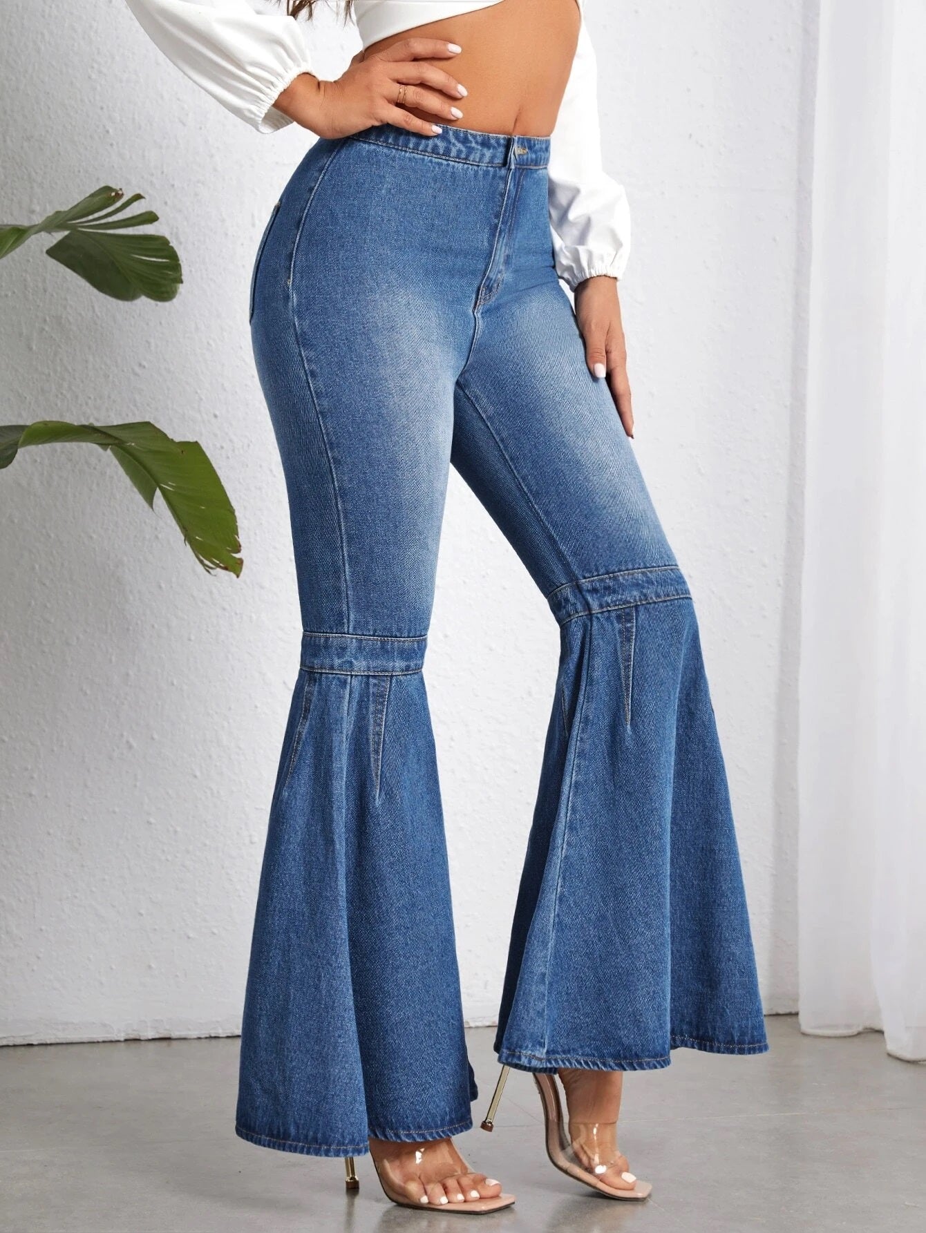 CM-BS696533 Women Casual Seoul Style Dark Wash Zipper Fly Flare Leg Jeans