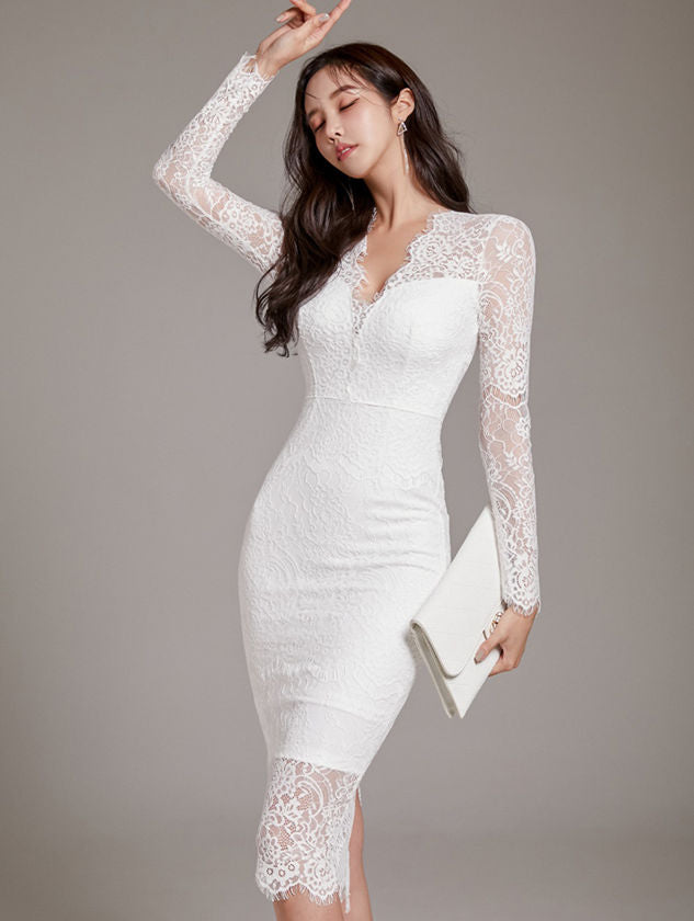 CM-DF101401 Women Elegant Seoul Style V-Neck Lace Slim Long Sleeve Dress (Available in 2 colors)