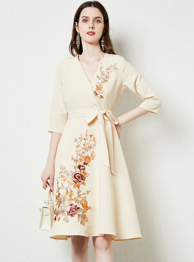 CM-DF022307 Women Elegant European Style Tie Waist Floral Embroidery A-Line Dress