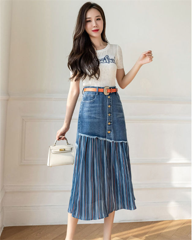 CM-BF071232 Women Classic Seoul Style Single-breasted Stripes Denim Long Skirt