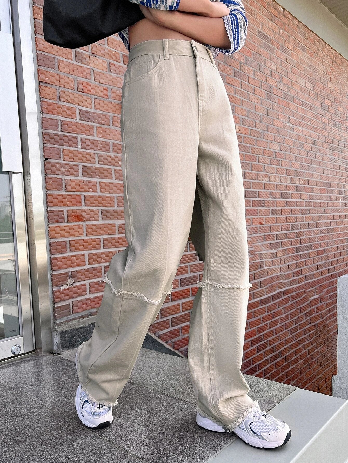 CM-BS964276 Women Casual Seoul Style High Waist Raw Trim Wide Leg Jeans - Beige