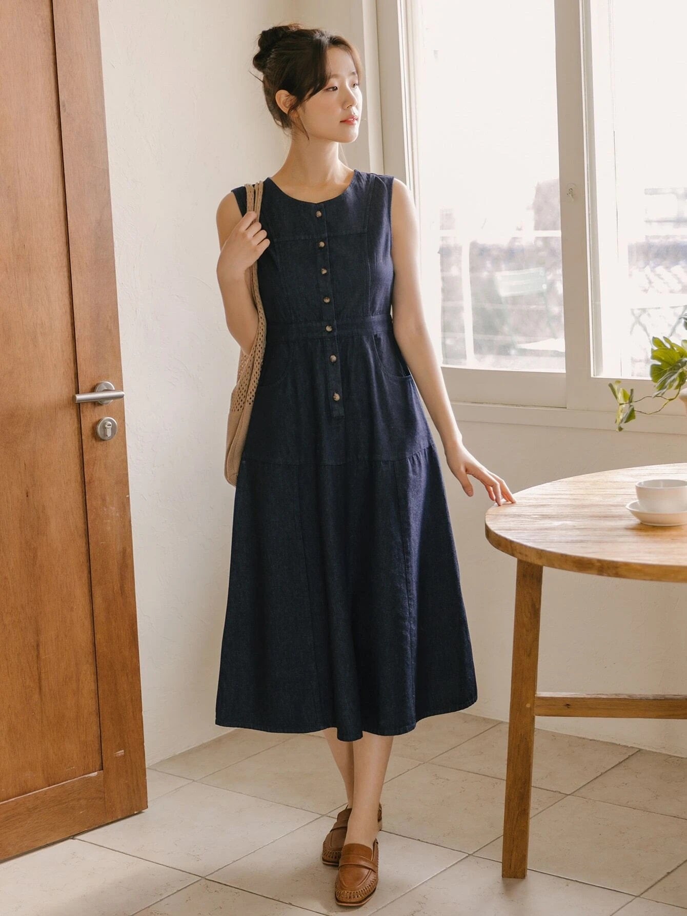 CM-DS916960 Women Casual Seoul Style Sleeveless Solid Button Front Denim Dress