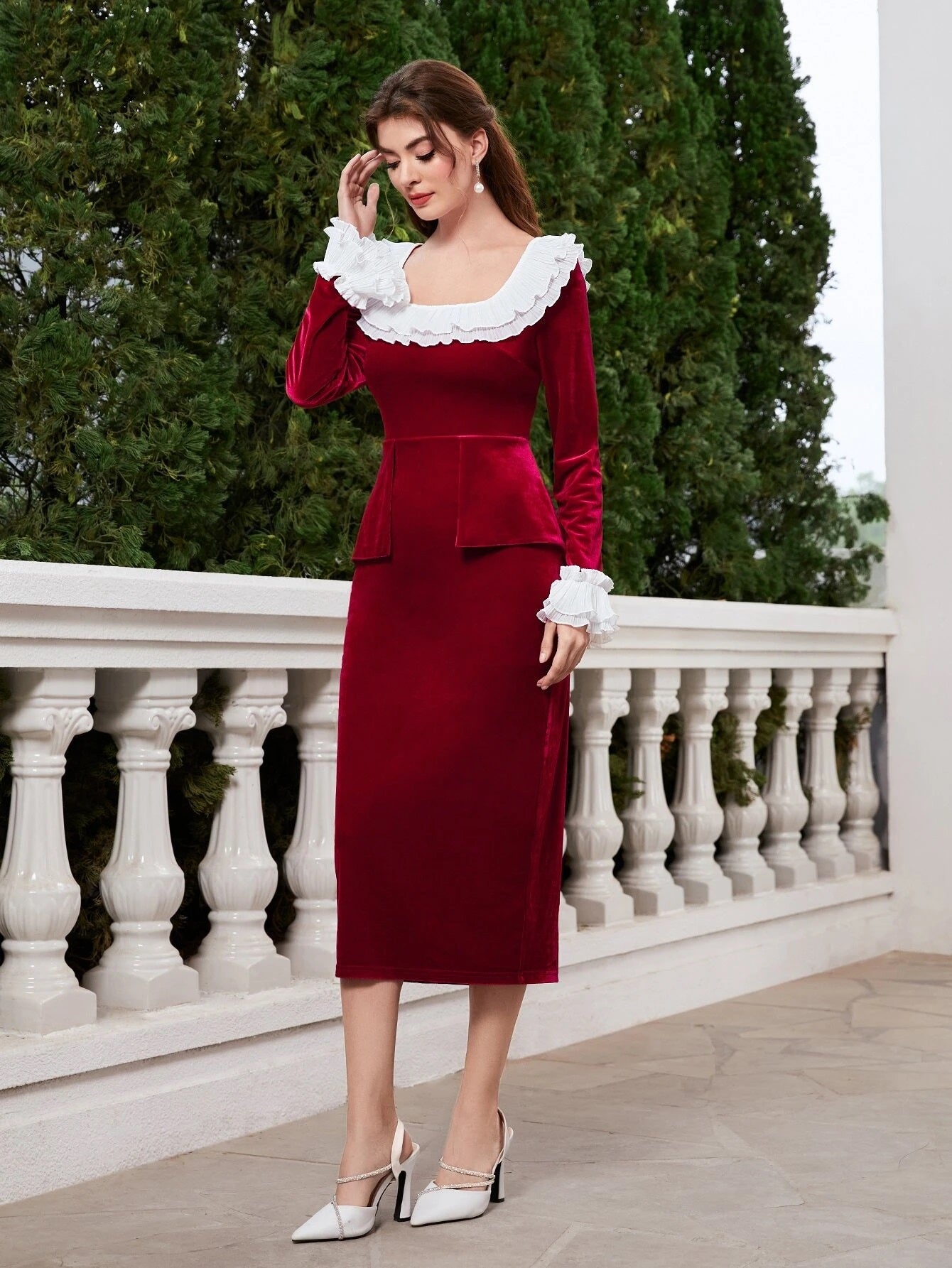 CM-DS323039 Women Elegant Seoul Style Contrast Ruffle Trim Flounce Sleeve Split Back Velvet Dress