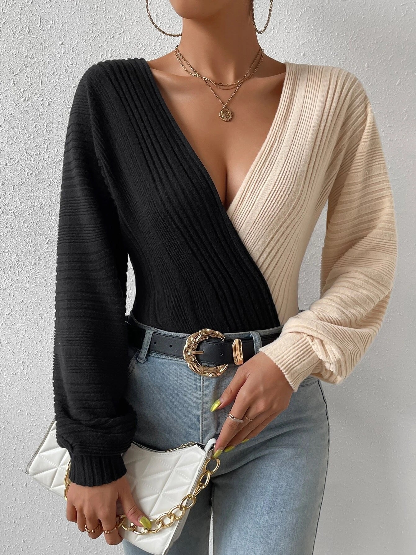 CM-TS407195 Women Casual Seoul Style Deep V-Neck Two Tone Surplice Neck Bodysuit