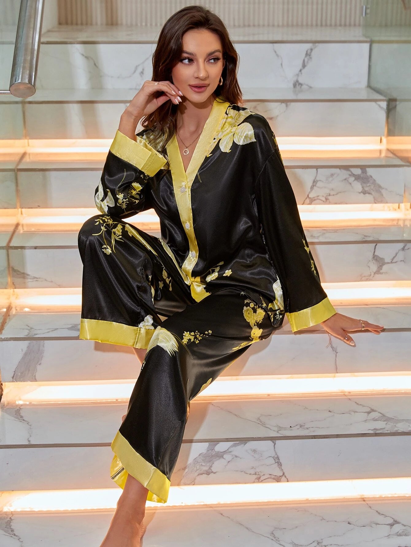 CM-LS043342 Women Trendy Seoul Style Floral Print Contrast Trim Satin Blouse With Pants Pajama Set