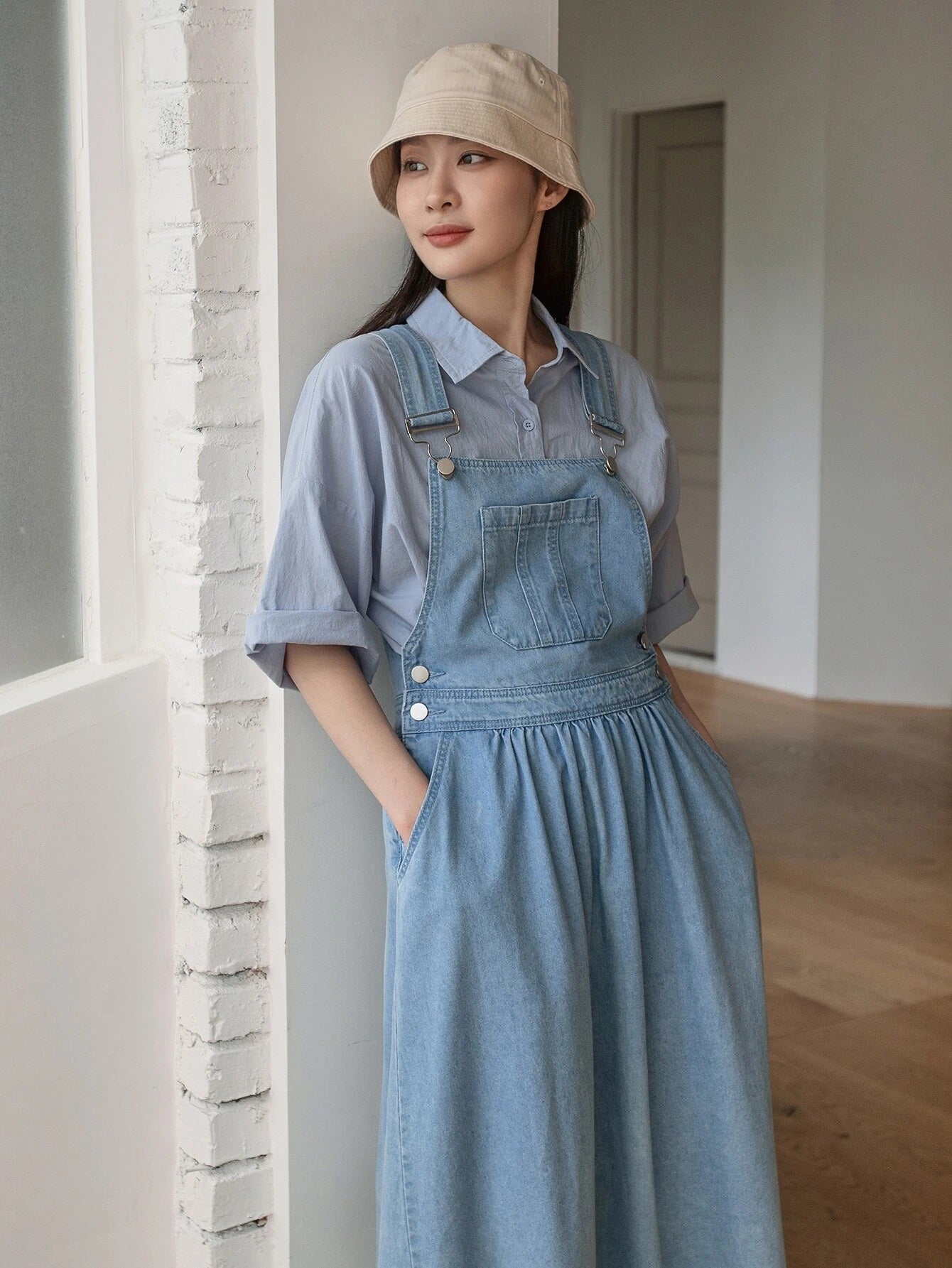 CM-DS458580 Women Preppy Seoul Style Light Wash Patched Pocket Overall Denim Dress