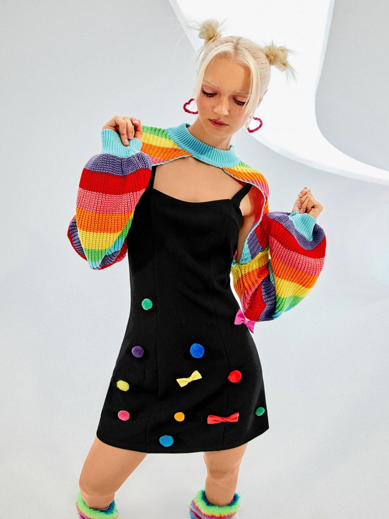 CM-CS337111 Women Casual Seoul Style Rainbow Striped Pattern Lantern Sleeve Shrug Sweater