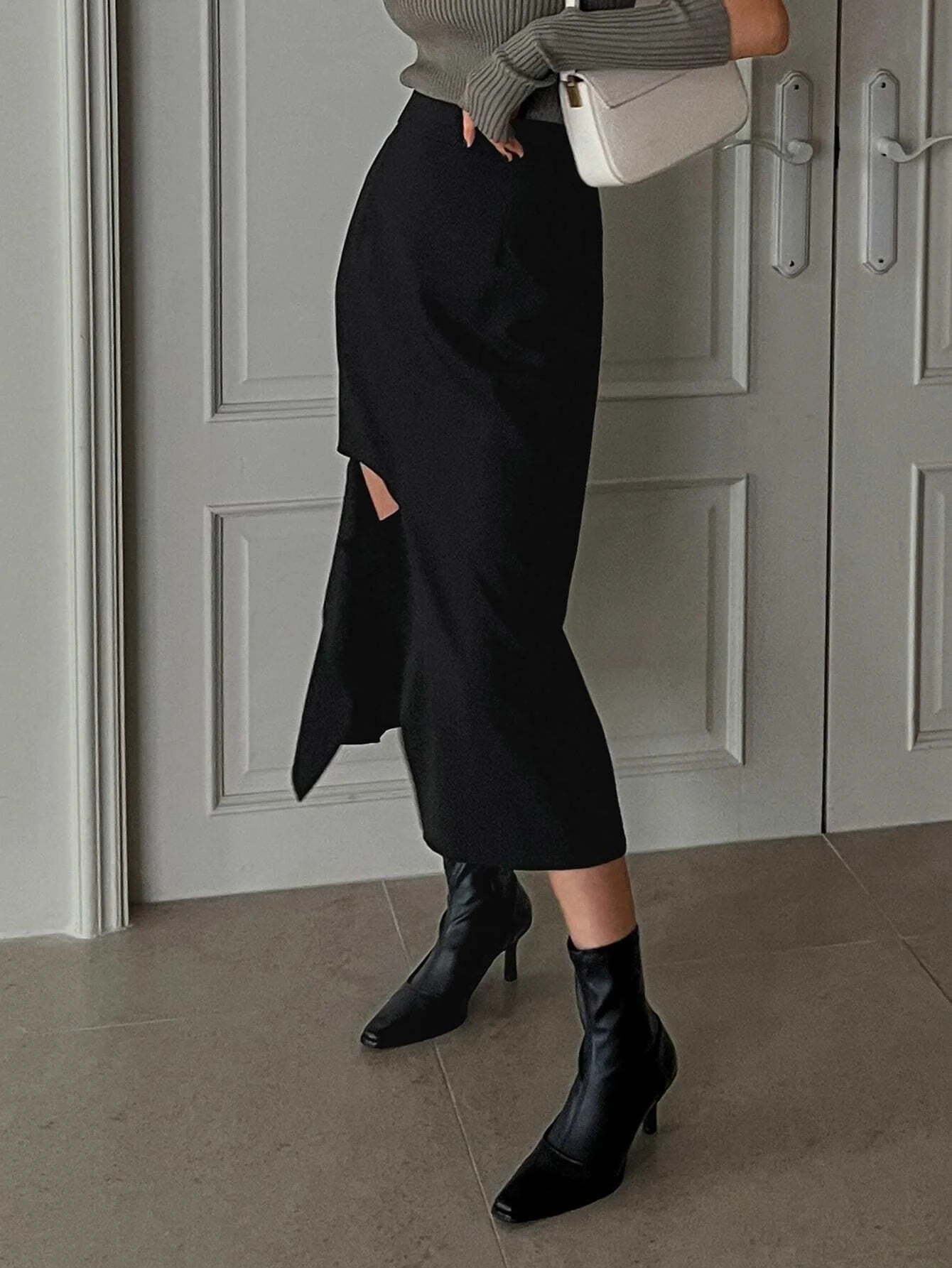 CM-BS305224 Women Casual Seoul Style High Waist Solid Asymmetrical Hem Skirt - Black