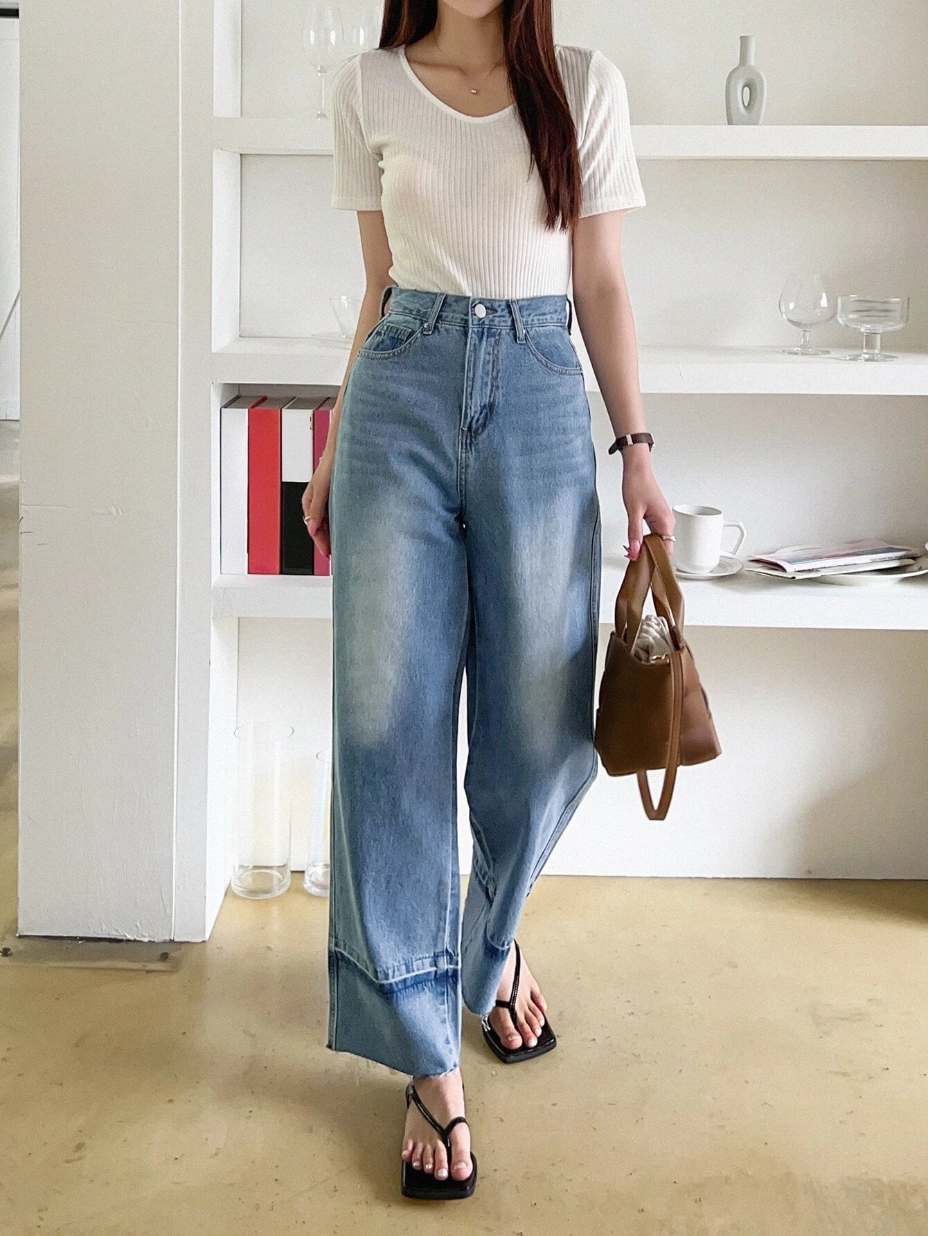 CM-BS244668 Women Casual Seoul Style High Waist Bleach Wash Wide Leg Jeans