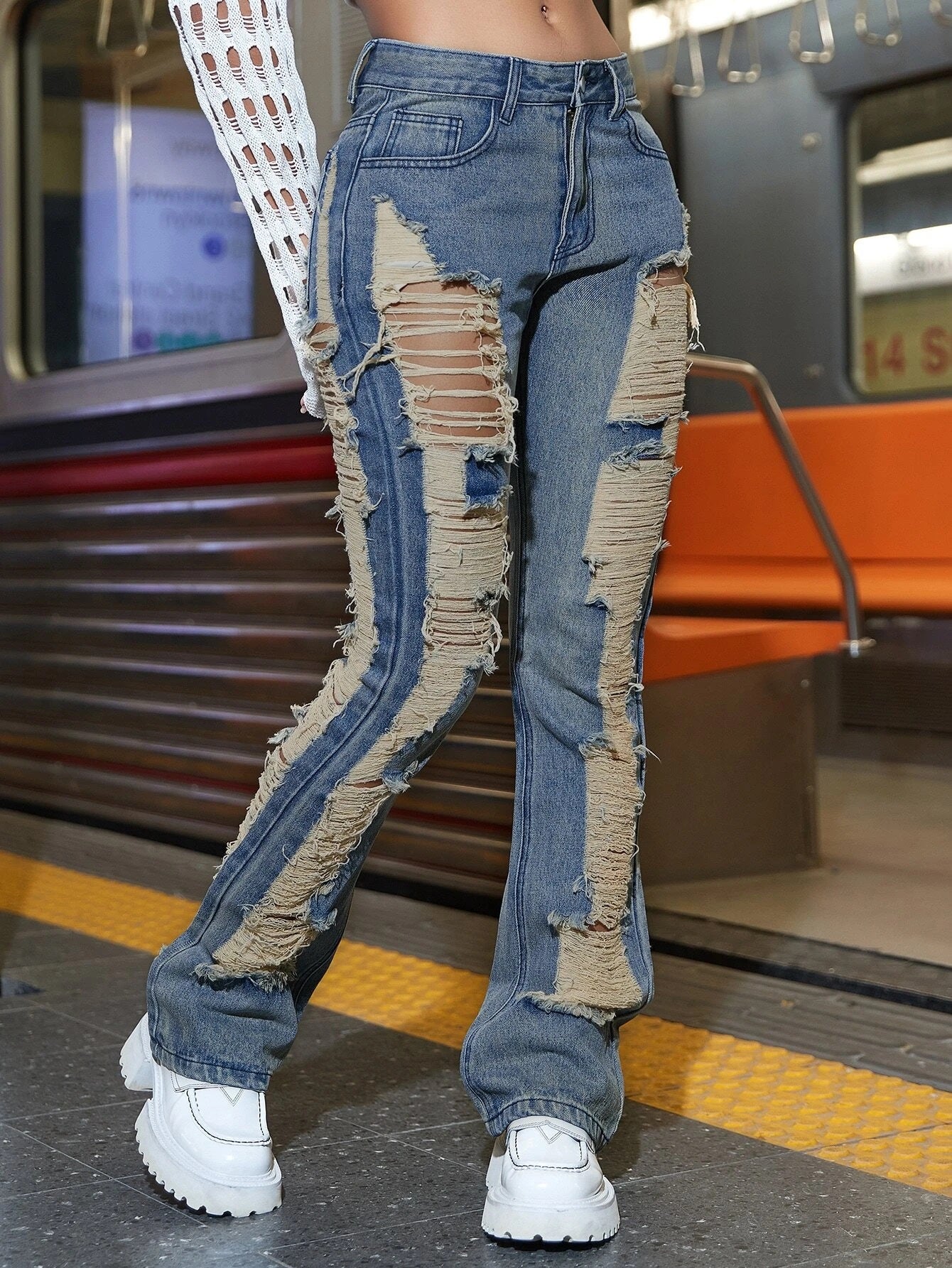 CM-BS865568 Women Preppy Seoul Style Street Slant Pocket Ripped Flare Leg Jeans