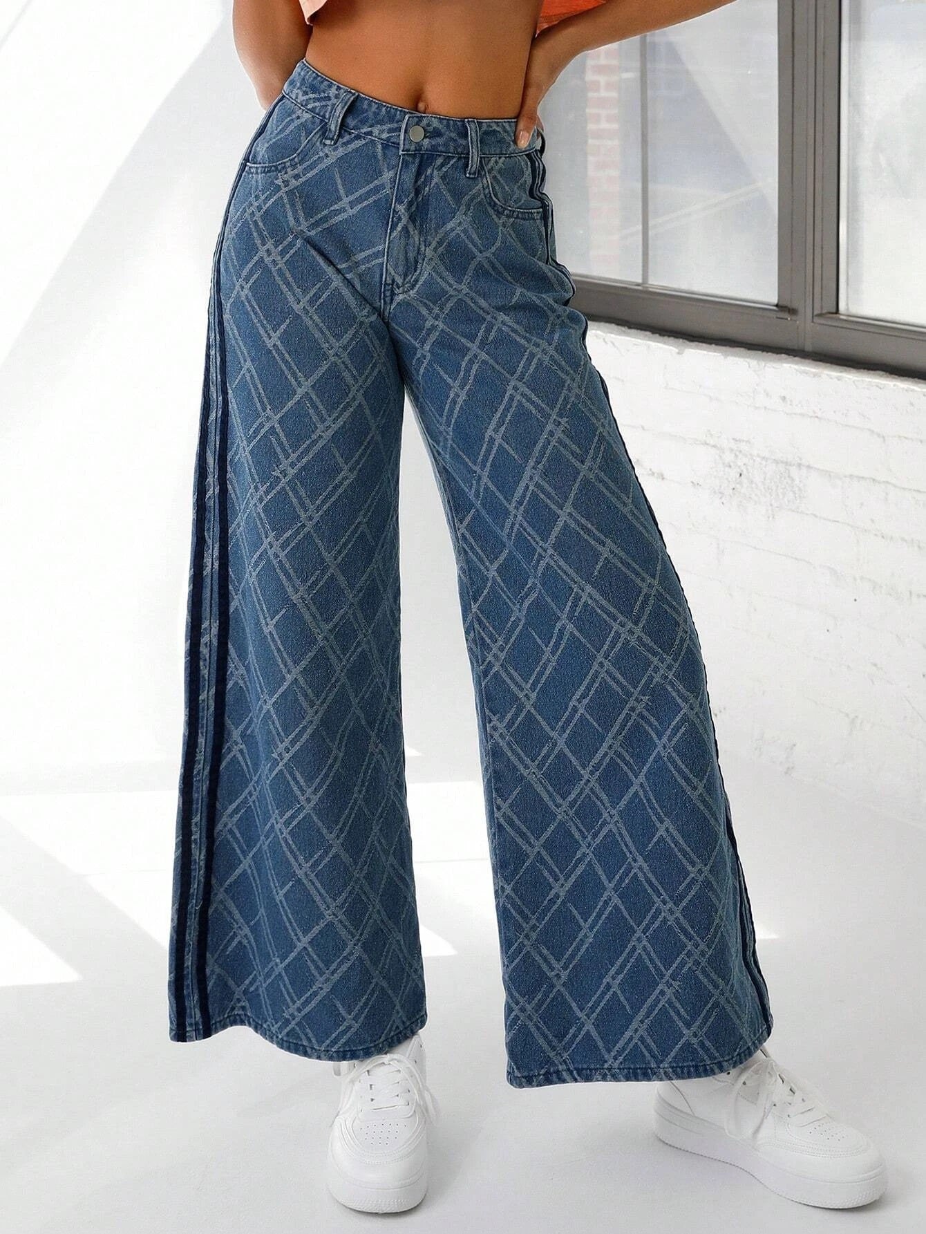 CM-BS353786 Women Preppy Seoul Style Medium Wash Geometric Print Wide Leg Jeans
