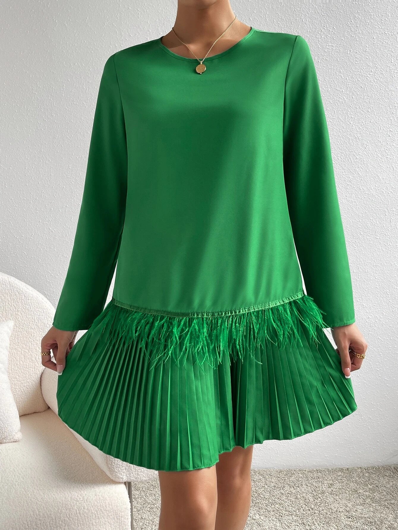 CM-DS477927 Women Casual Seoul Style Contrast Fuzzy Trim Pleated Hem Dress - Green