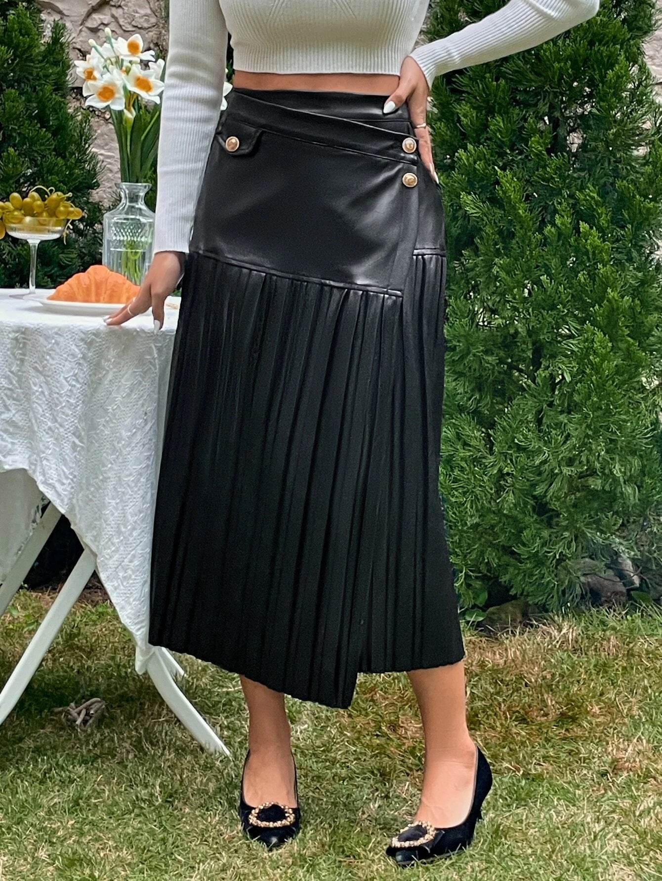 CM-BS340163 Women Elegant Seoul Style High Waist Button Pleated Hem PU Leather Skirt