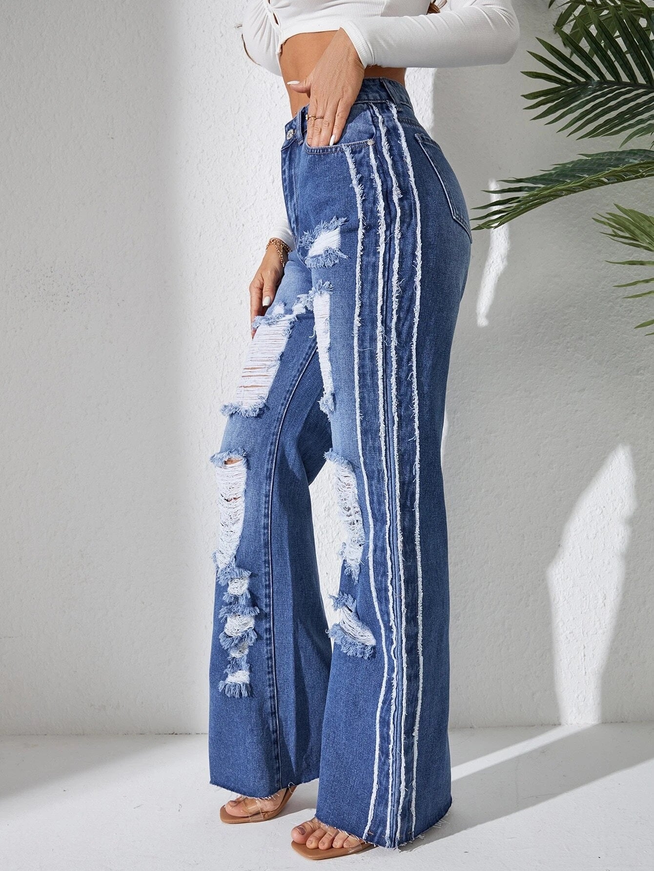 CM-BS875541 Women Casual Seoul Style Ripped Frayed Contrast Tape Flare Leg Jeans