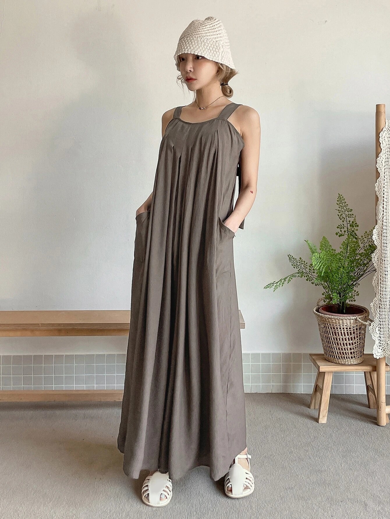 CM-JS158581 Women Trendy Bohemian Style Dual Pocket Tie Back Zipper Cami Jumpsuit