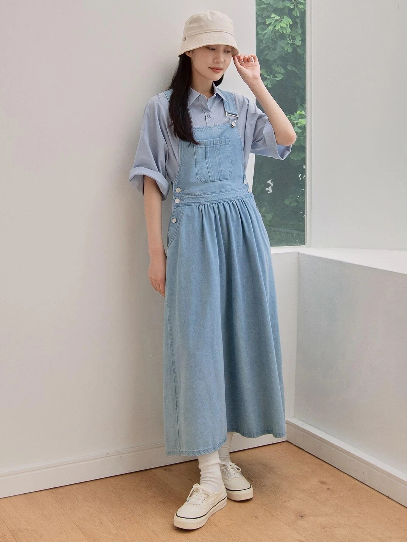 CM-DS458580 Women Preppy Seoul Style Light Wash Patched Pocket Overall Denim Dress