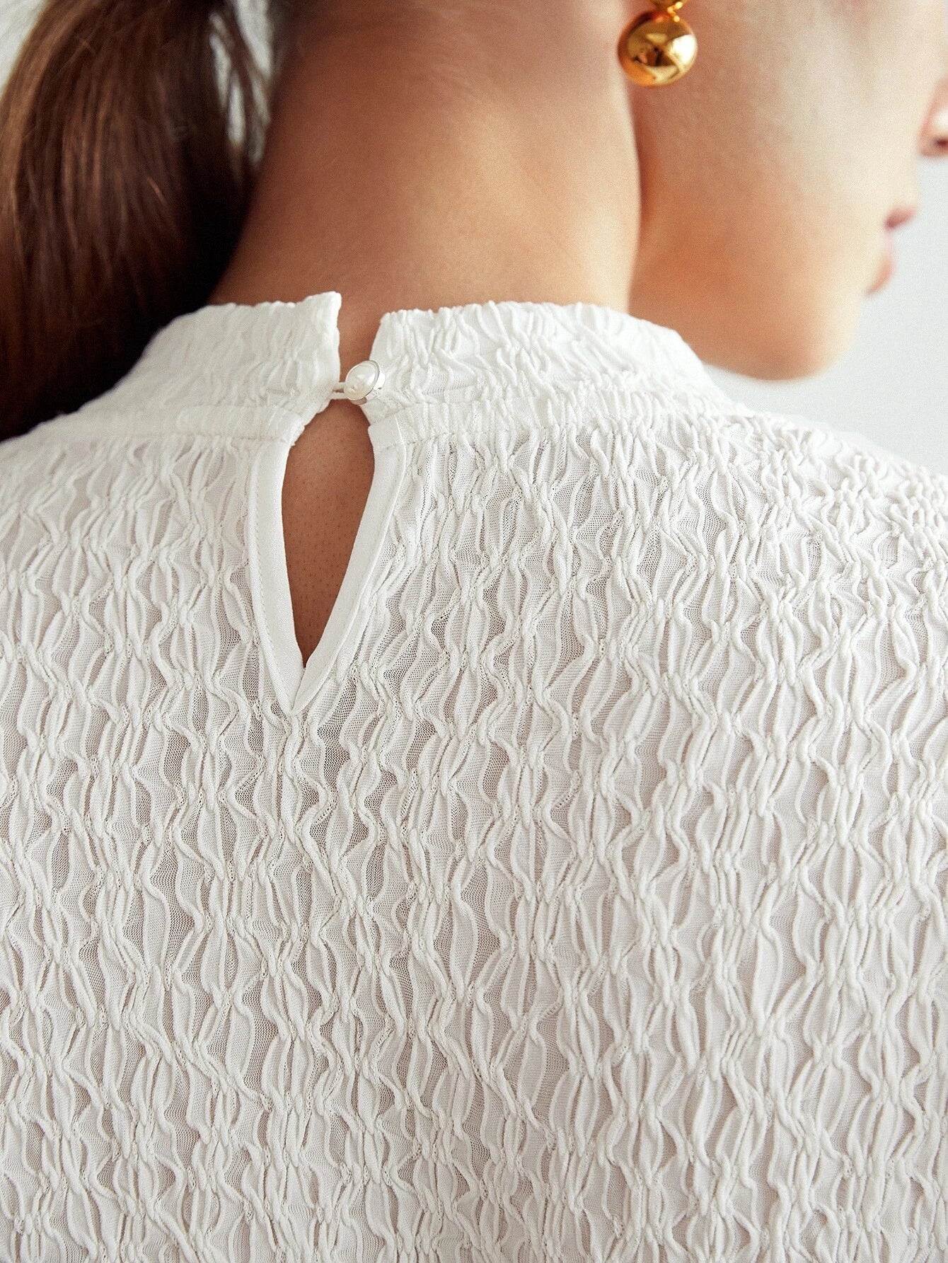 CM-TS738860 Women Elegant Seoul Style Stand Collar Textured Knit Slinky T-Shirt - White