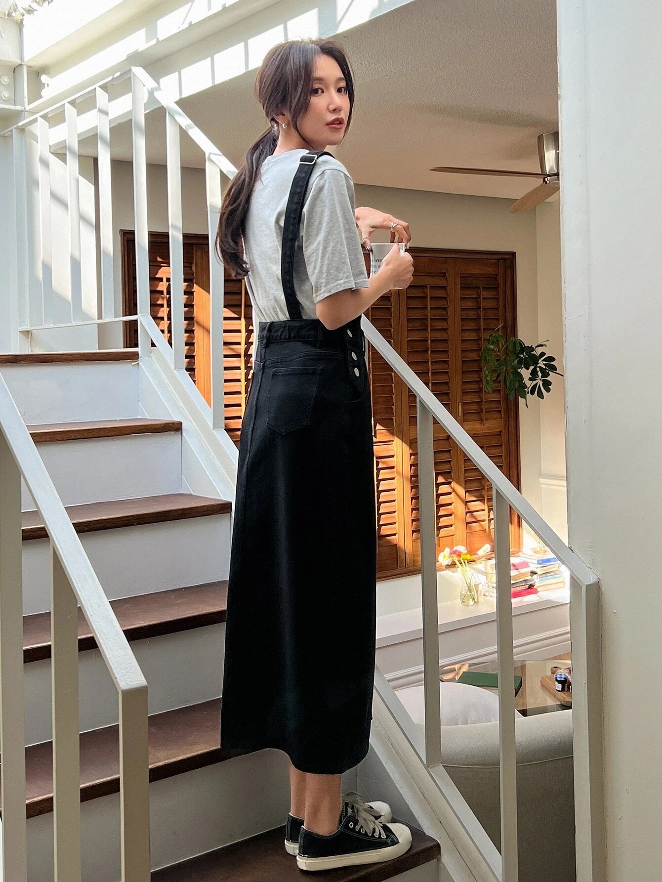 CM-DS100011 Women Preppy Seoul Style Slant Pocket Split Hem Overall Dress - Black
