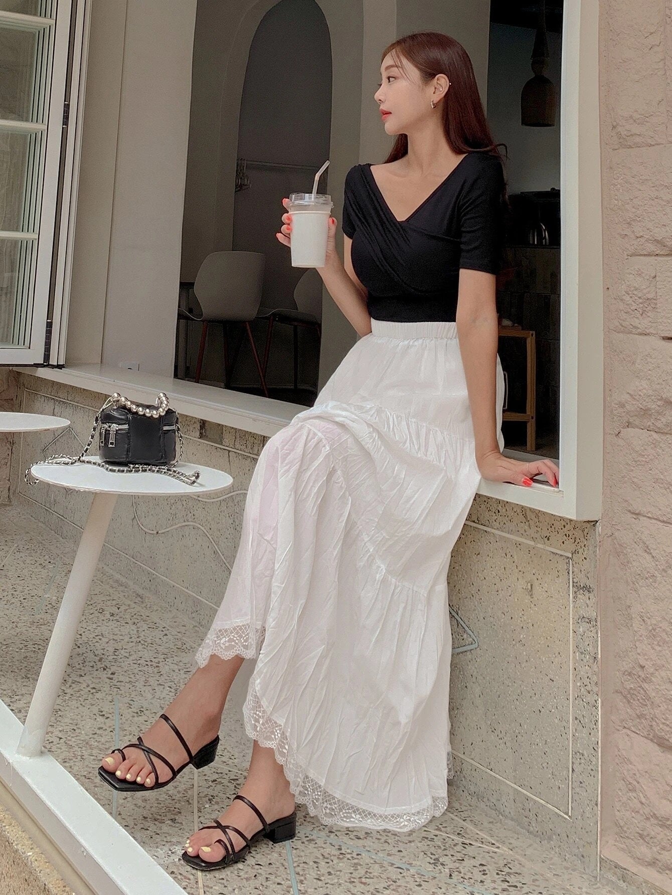 CM-BS486700 Women Elegant Seoul Style Contrast Lace Ruffle Hem Skirt - White