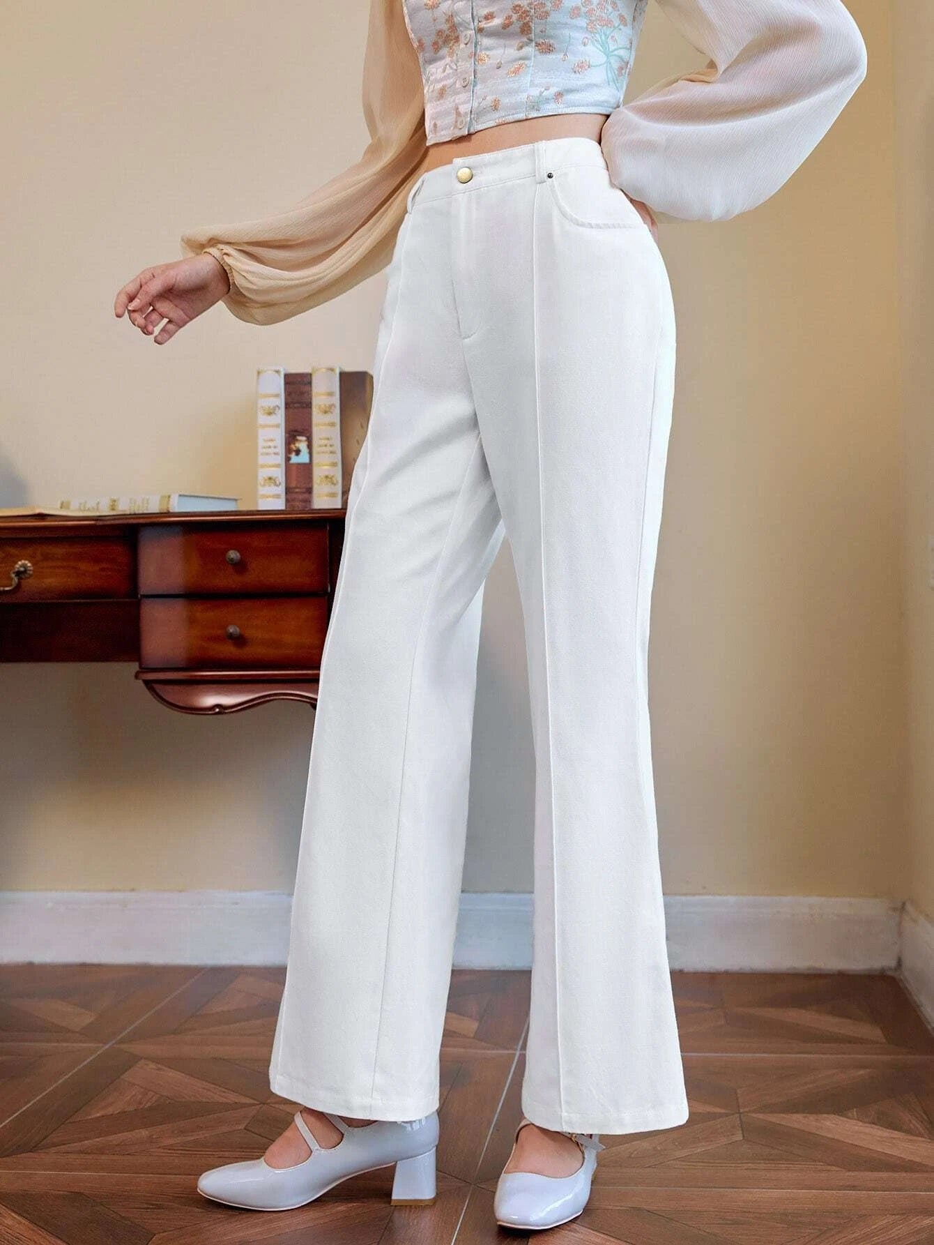 CM-BS476717 Women Elegant Seoul Style High Waist Flare Leg Pants - White