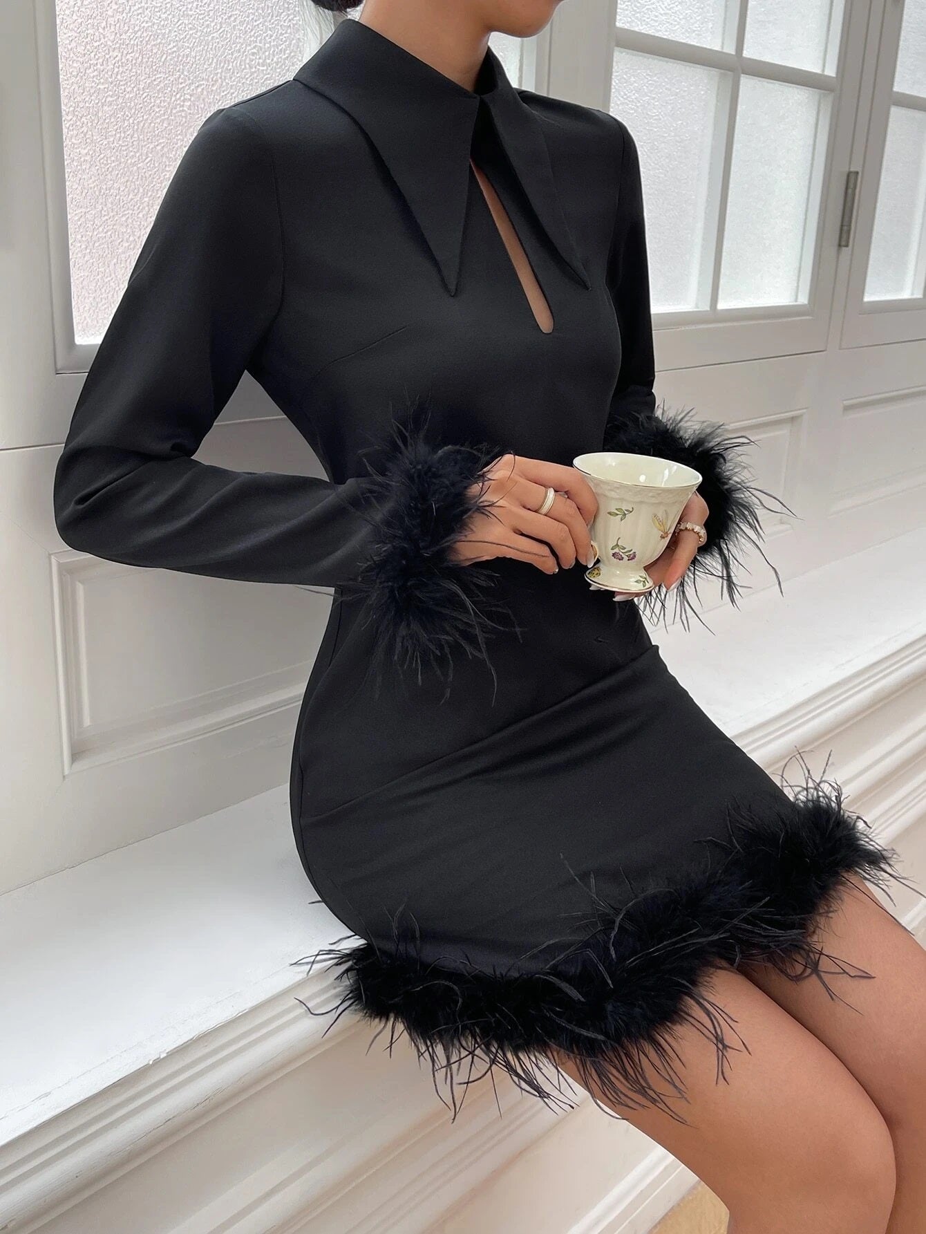 CM-DS886882 Women Elegant Seoul Style Long Sleeve Solid Fuzzy Trim Bodycon Dress - Black