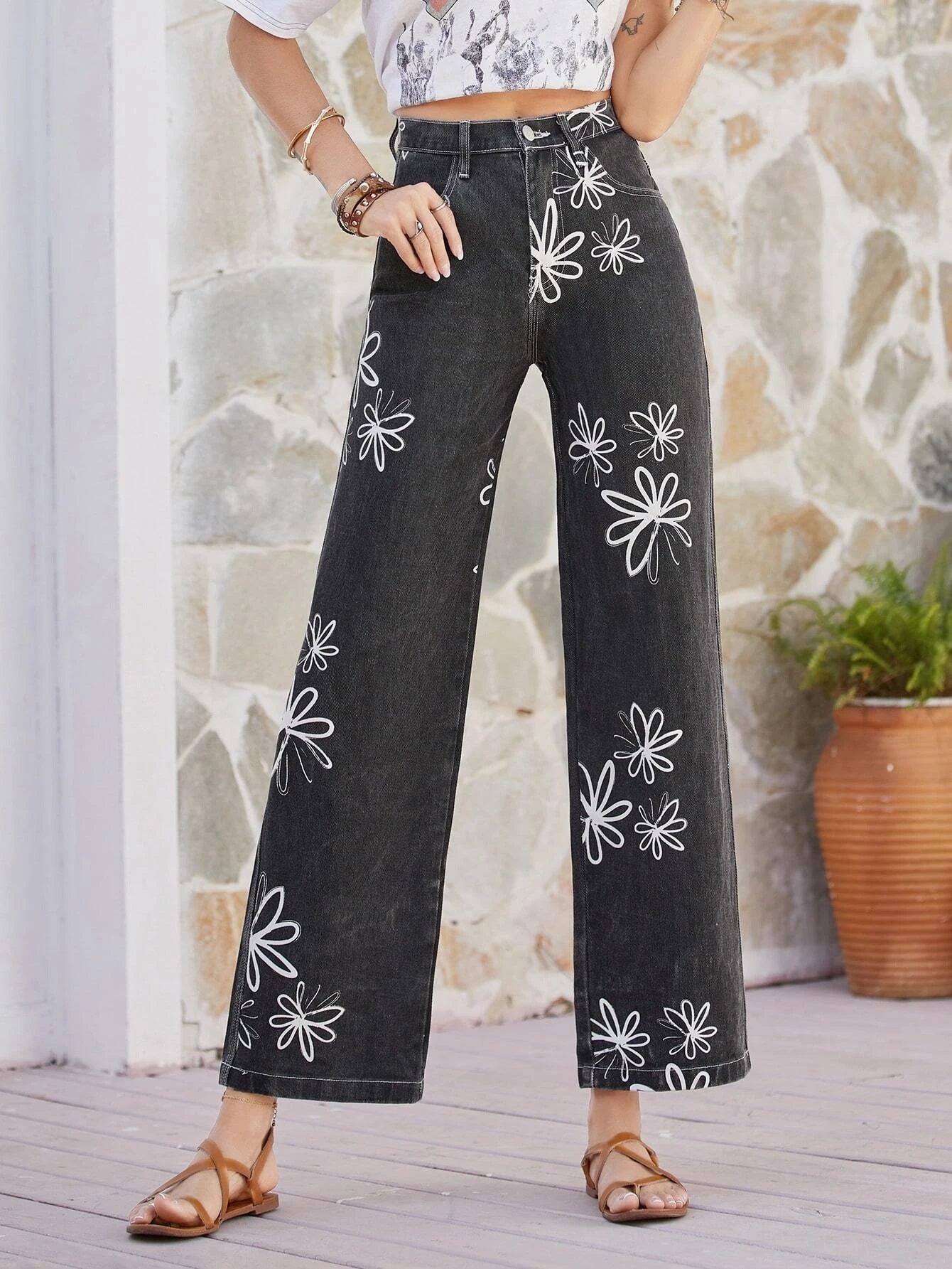 CM-BS567205 Women Casual Seoul Style High Waist Floral Print Wide Leg Jeans - Black