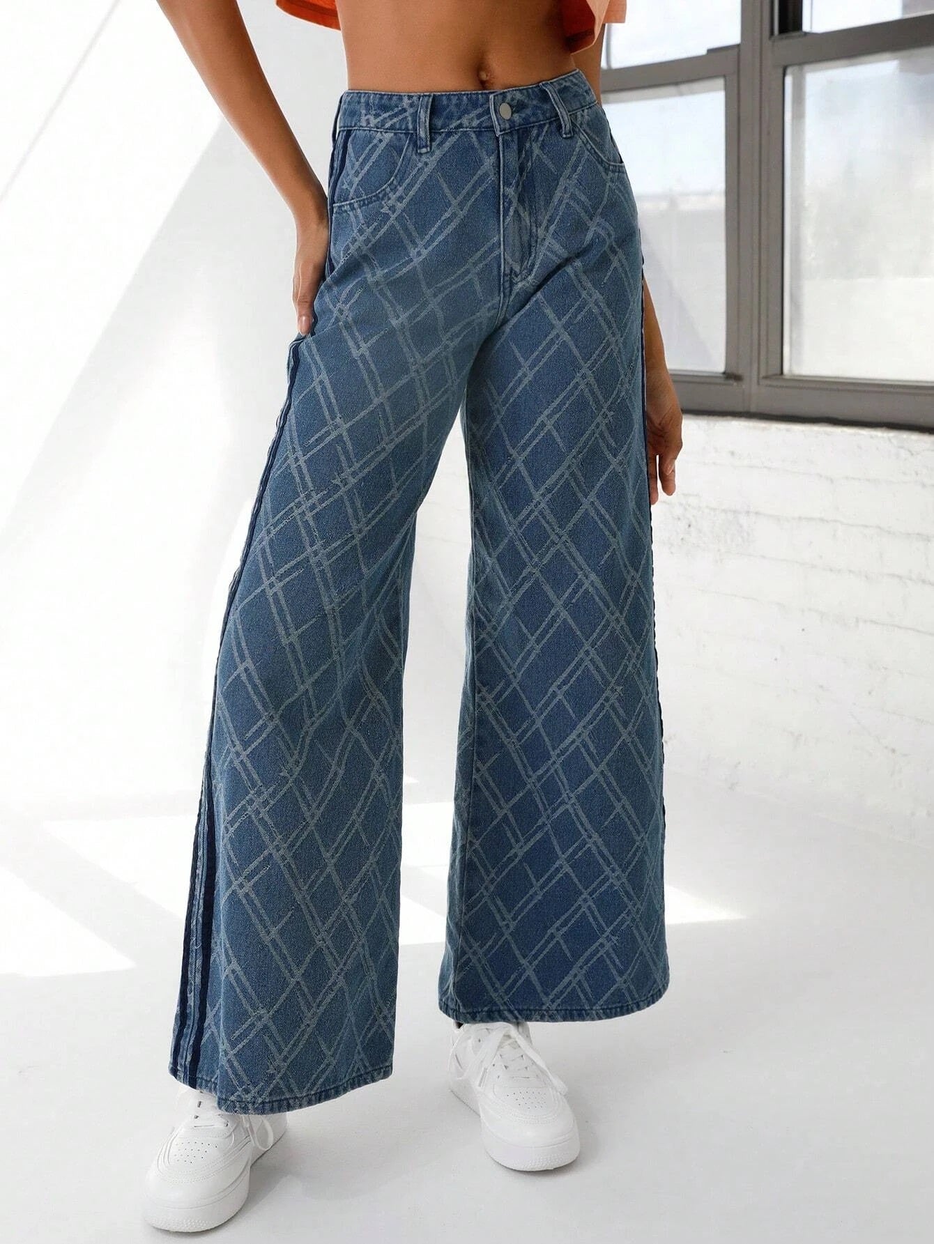 CM-BS353786 Women Preppy Seoul Style Medium Wash Geometric Print Wide Leg Jeans